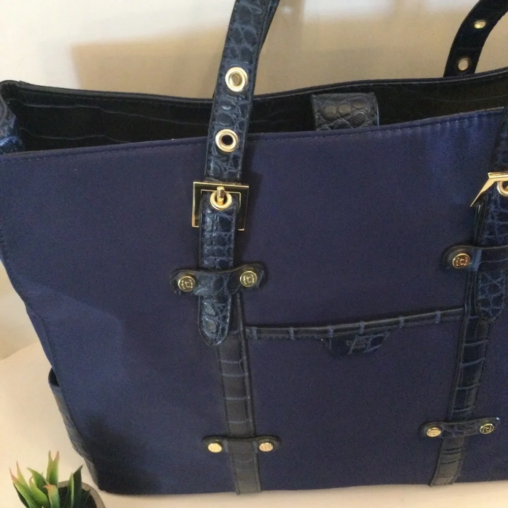 Tutilo New York Navy Blue Briefcase Tote Laptop Bag With IPad Seperate Bag Nice